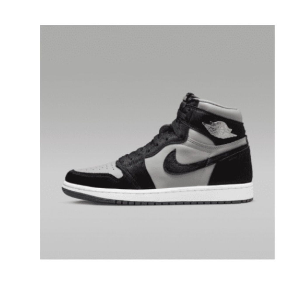 Nike  Black and Gray Air Jordan Retro  High-Top Sneakers  women’s size 8